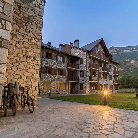 Loira Casa Sanchines: Calido Duplex En Appartement Benasque