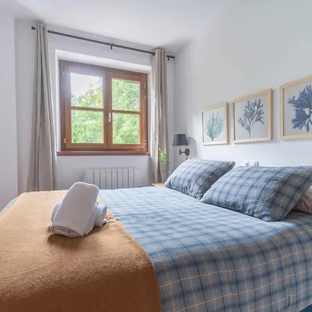 Loira Casa Sanchines: Calido Duplex En * Benasque