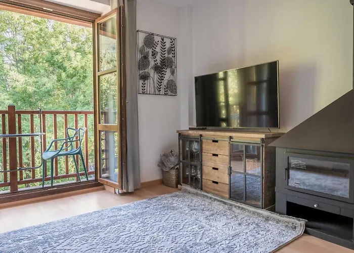 Loira Casa Sanchines: Calido Duplex En Benasque