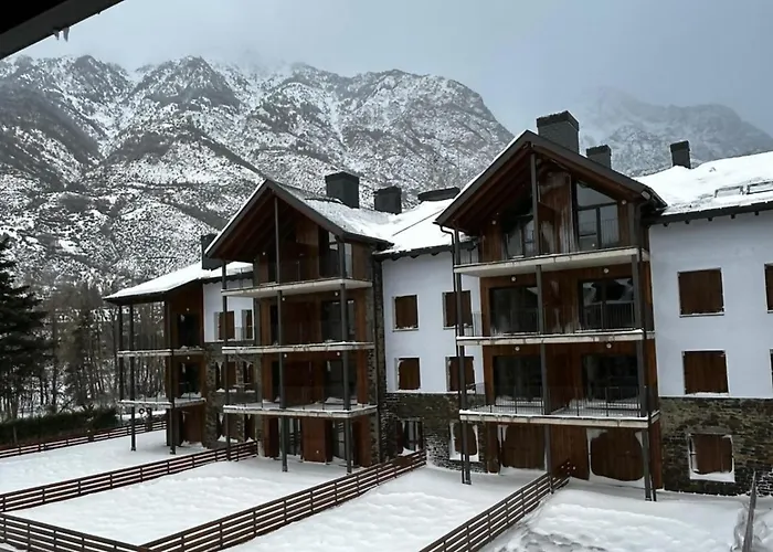 Loira Casa Sanchines: Calido Duplex En Benasque